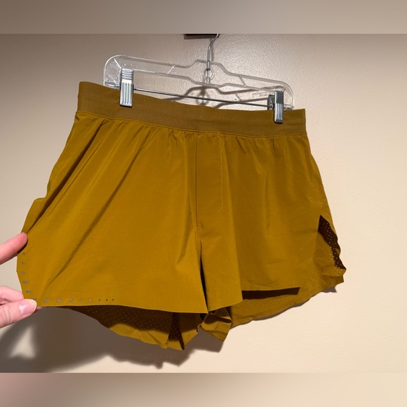 Lululemon Fast and Free Short 3" - Picture 6 of 10